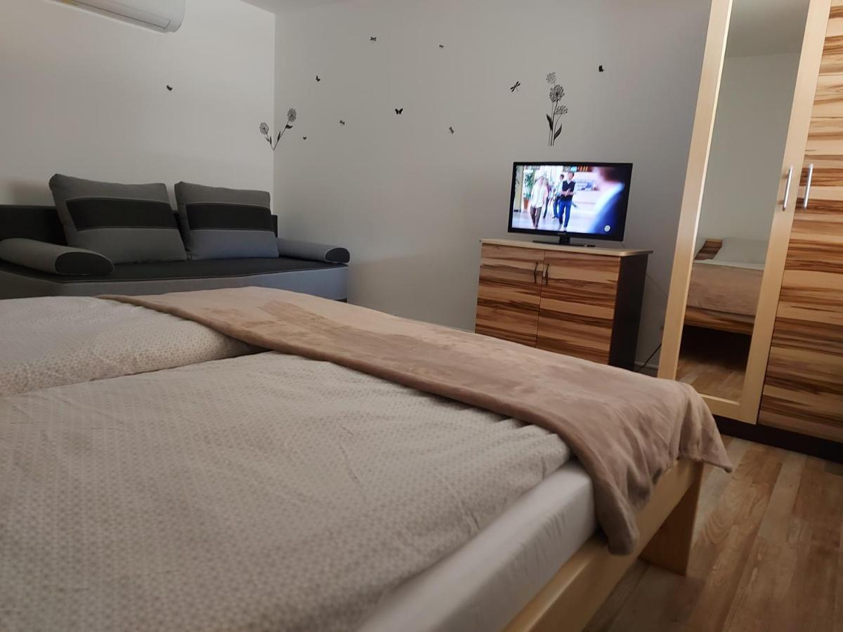 Potyka Apartman Tiszafüred Eksteriør billede